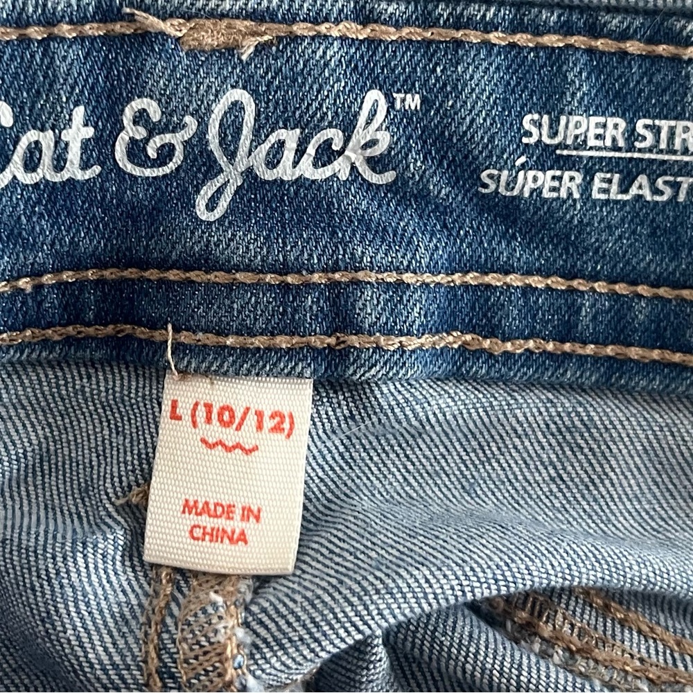 Cat & Jack Denim Short Overalls Size 10/12 - Picture 9 of 10